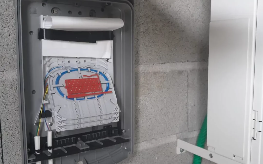 Etude et pré-équipement fibre optique d&rsquo;un immeuble de 26 logements en deux colonnes sur le commune de TREILLIERES