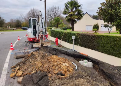 raccordement réseau travaux mat métallique système de vidéosurveillance urbain